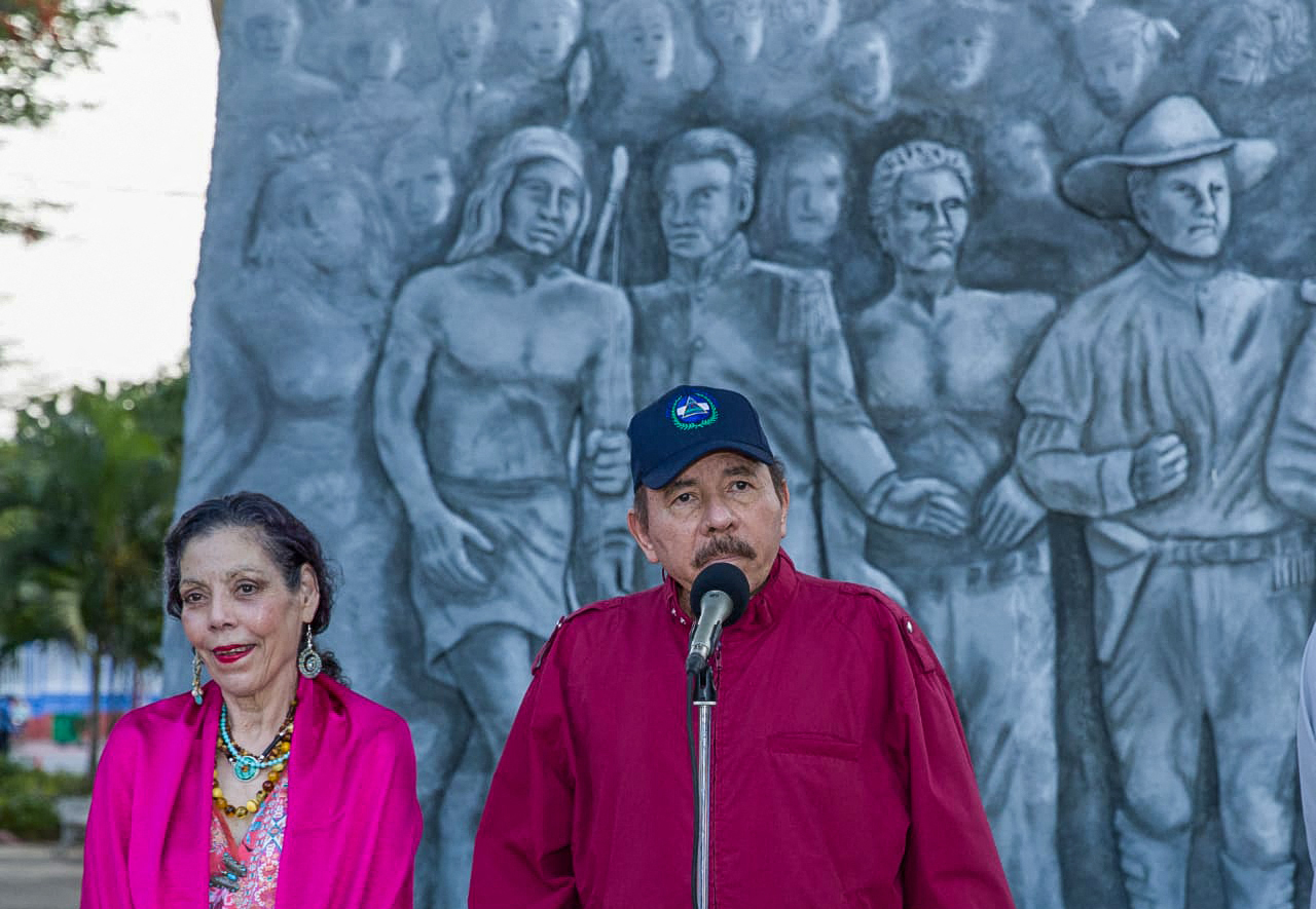 Daniel Ortega junto a Rosario Murillo, en Managua.