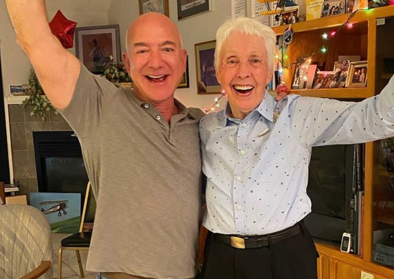 Jeff Bezos y la piloto Wally Funk, de 82 aos, volarn juntos el 20 de julio