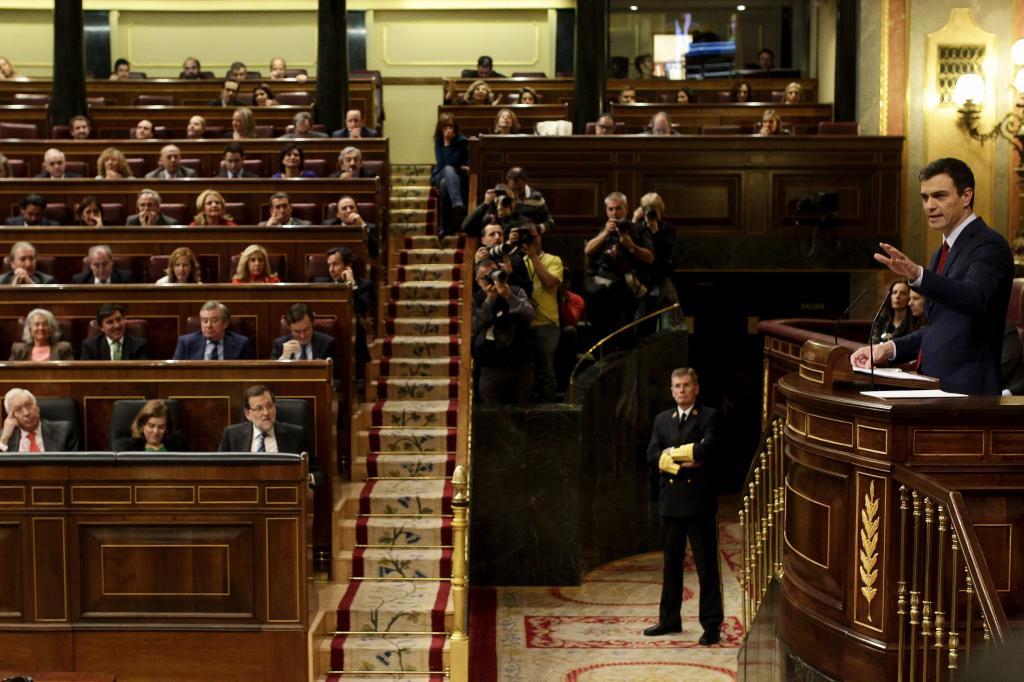 Sánchez, aún líder de la oposición, durante el último Debate sobre el estado de la Nación, en 2015.