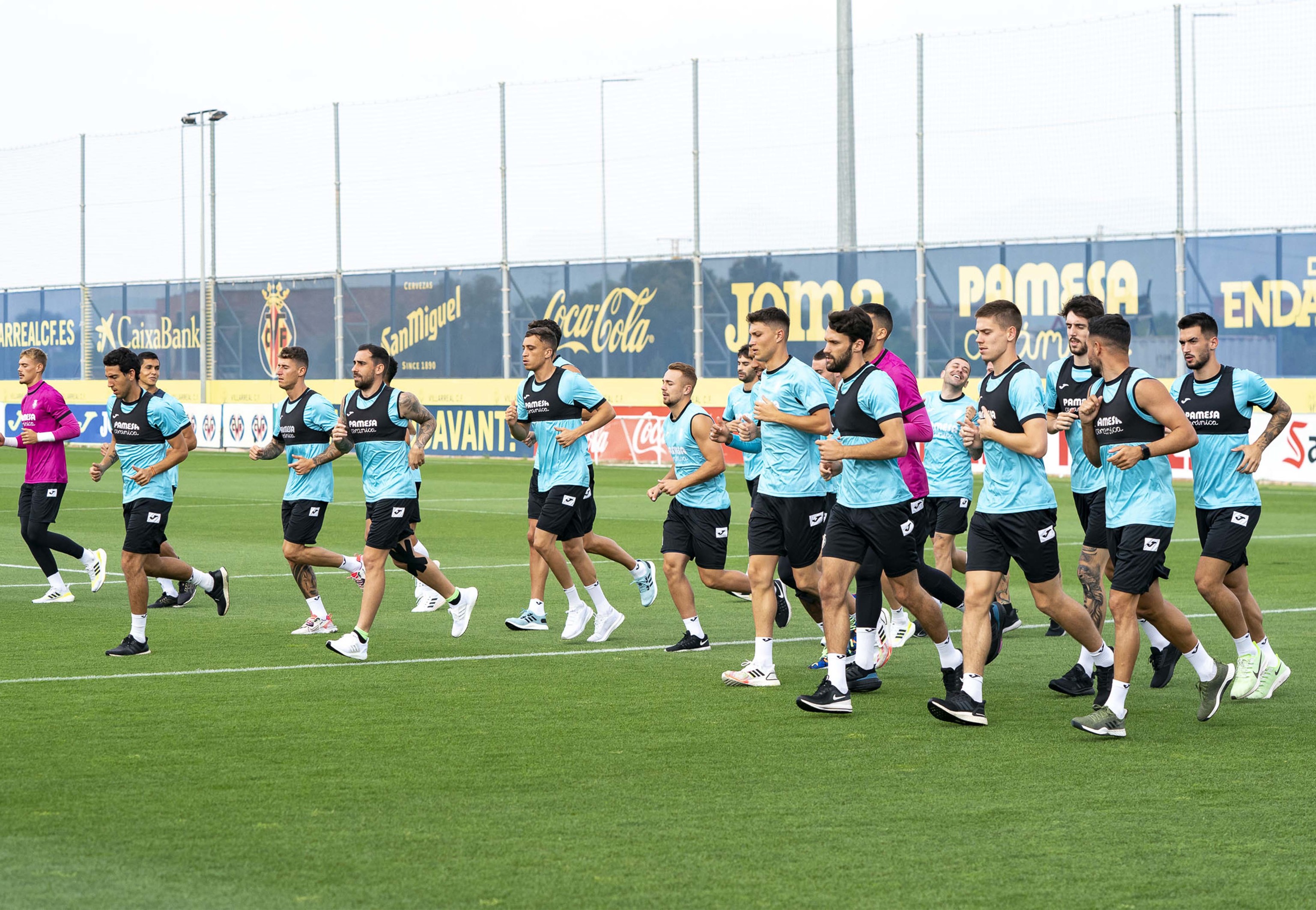 Los futbolistas del Villarreal, este lunes, en la Ciudad Deportiva.