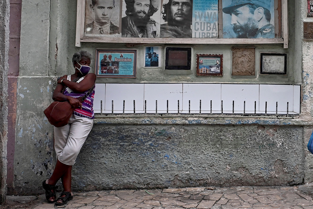 Una mujer, este mircoles, en La Habana.