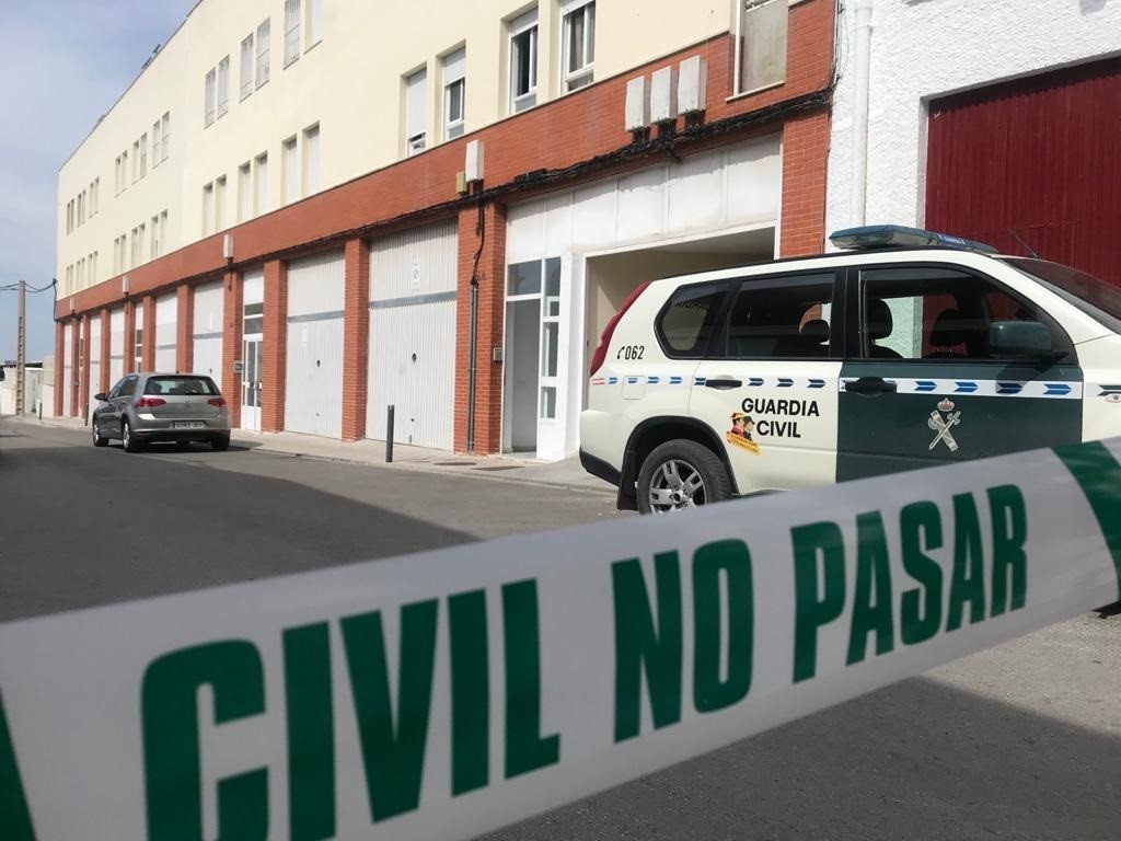 La Guardia Civil reconstruye los hechos con el presunto autor del crimen de Estepa, en Sevilla, en 2021.