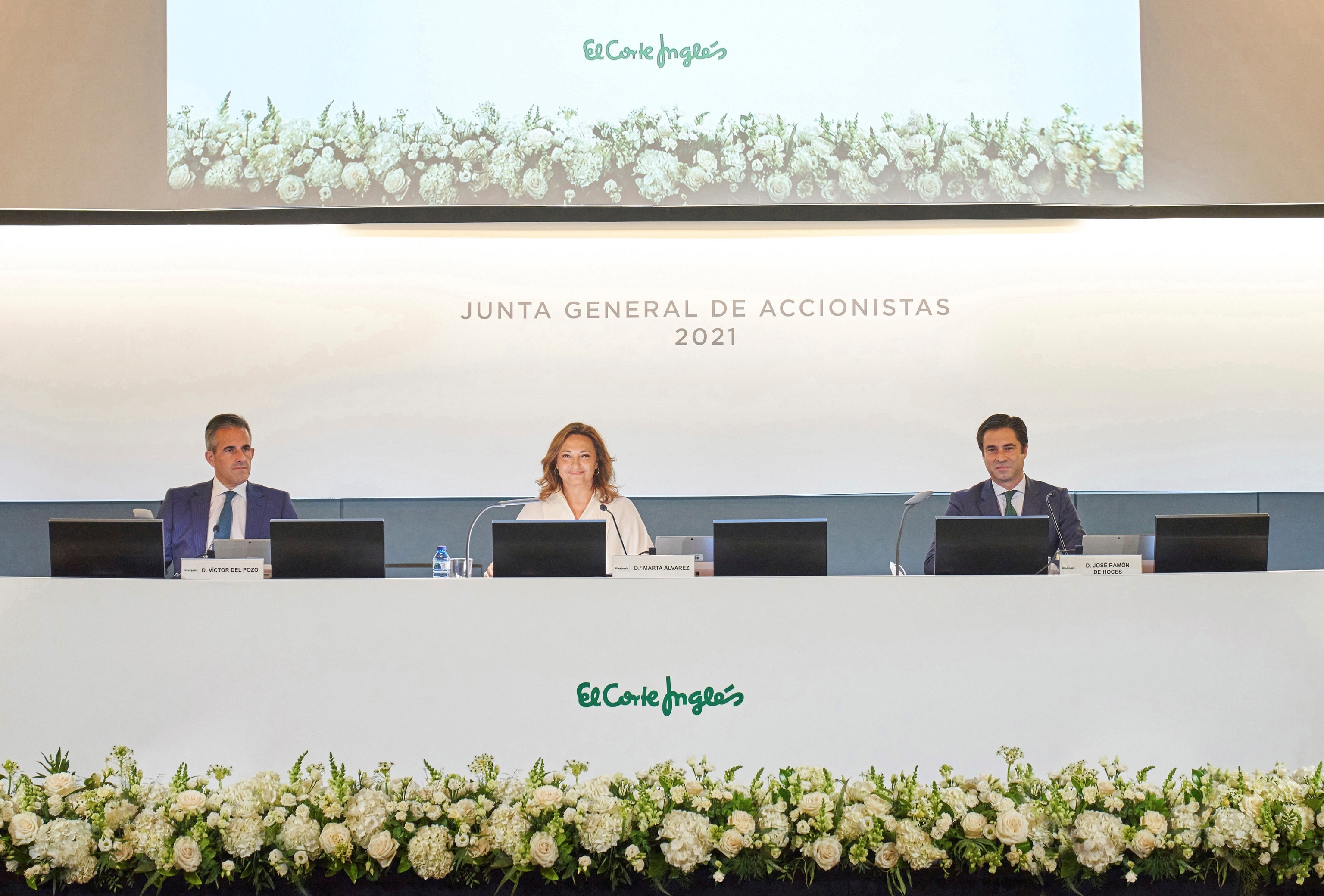 La presidenta de El Corte lnglés, Marta Álvarez; el consejero delegado, Víctor del Pozo, y José Ramón de Hoces, durante la junta general de accionistas