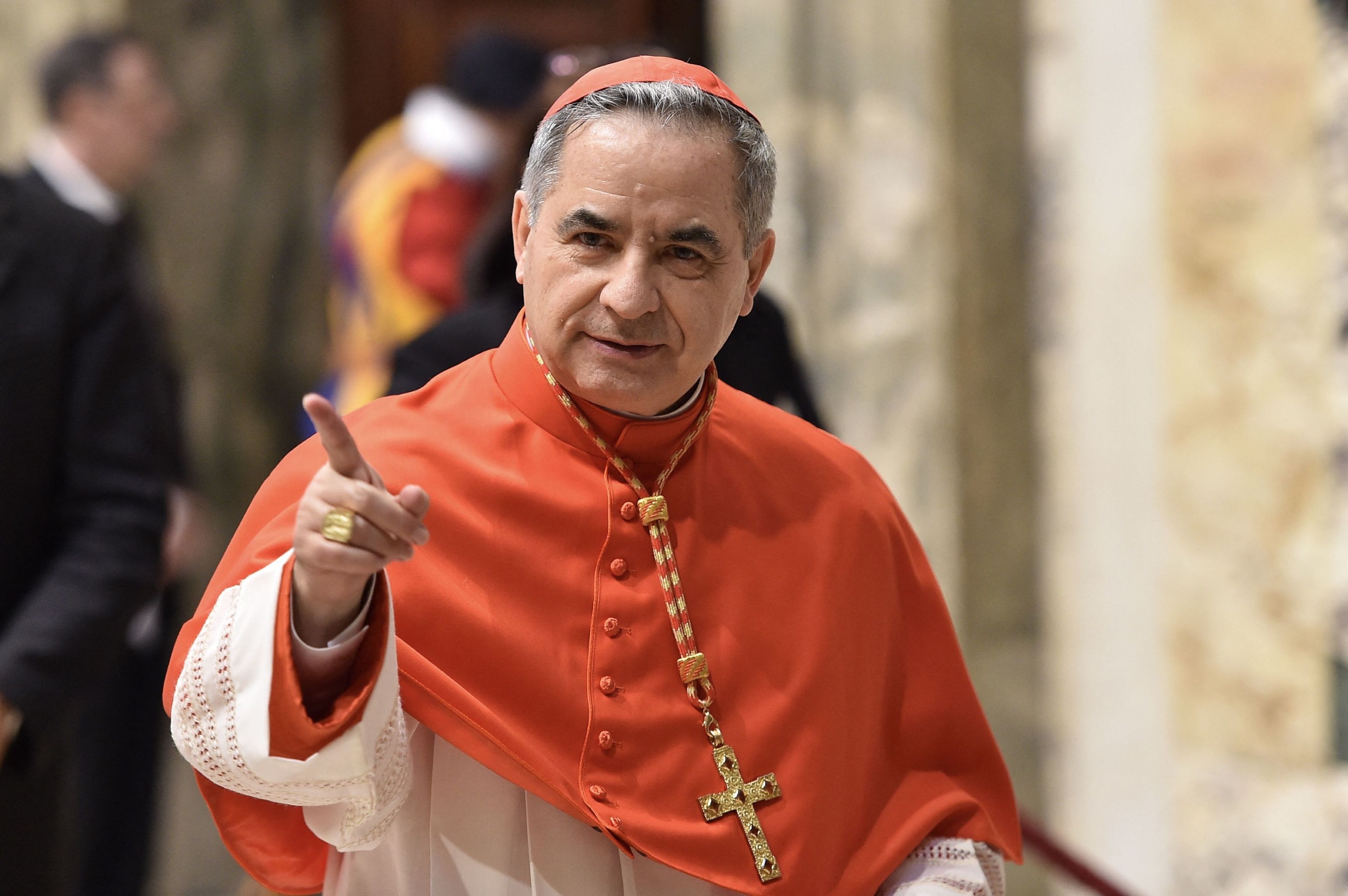 El cardenal Angelo Becciu, en 2018.