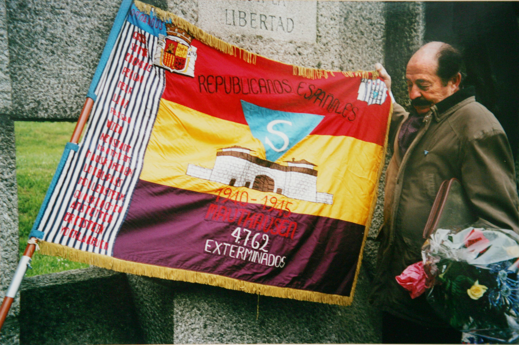 Enric Marco, luchador antifranquista y falso deportado a Mathausen, en un acto en 2001.