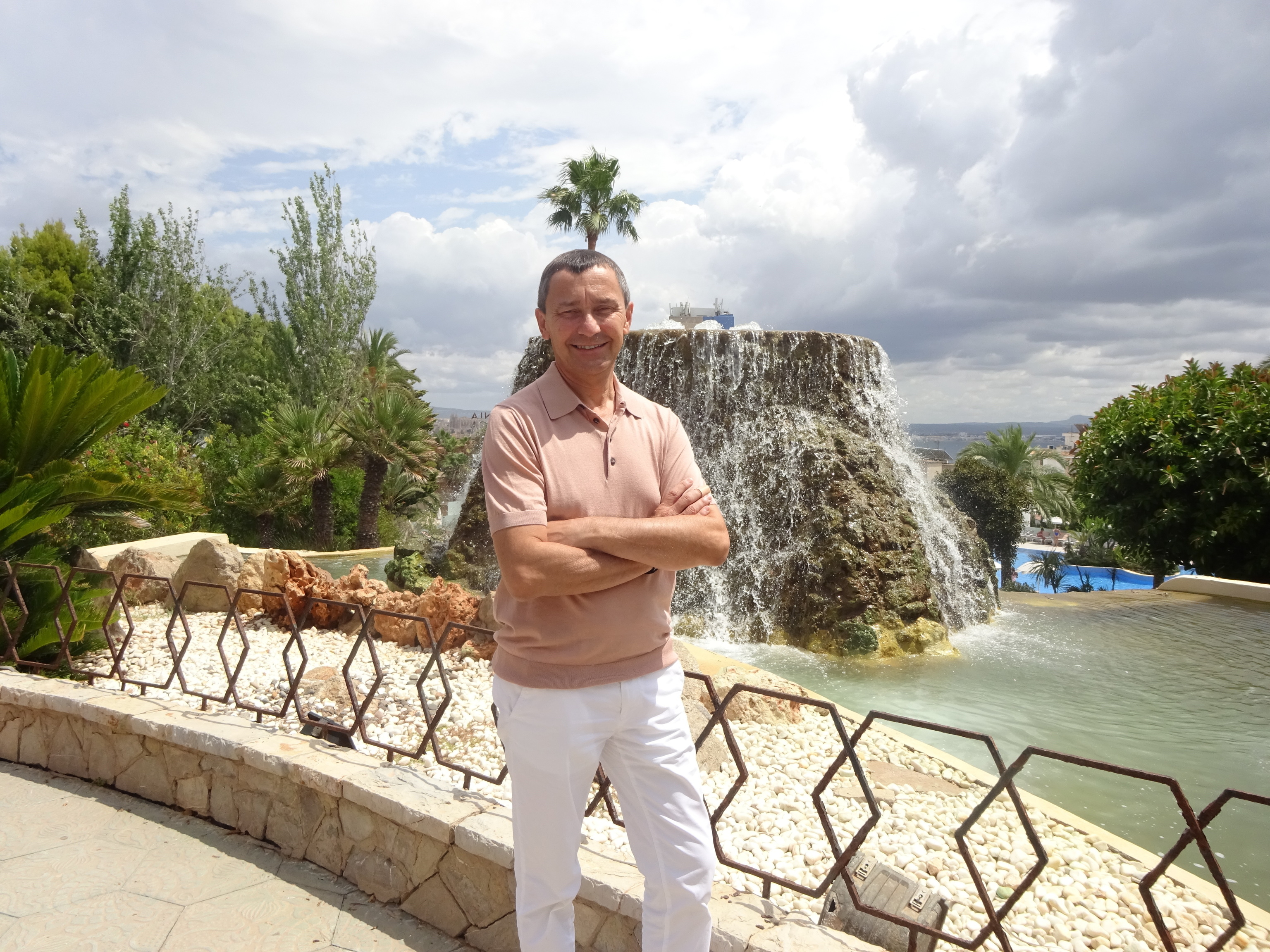 Toni Ferrer, director del Valparaso Palace, posa en las instalaciones del emblemtico hotel.