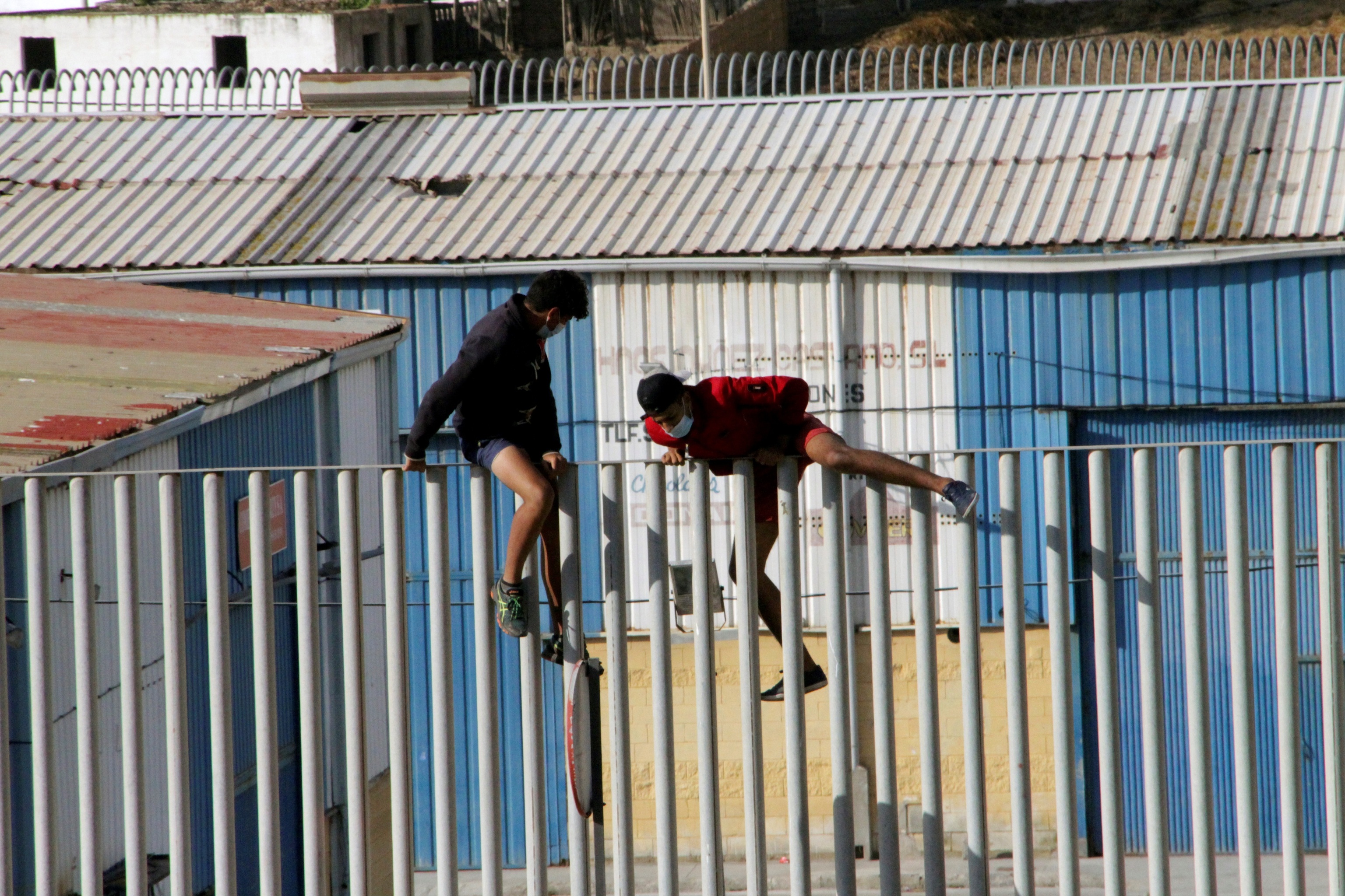 Dos menores intentan fugarse, en Ceuta.