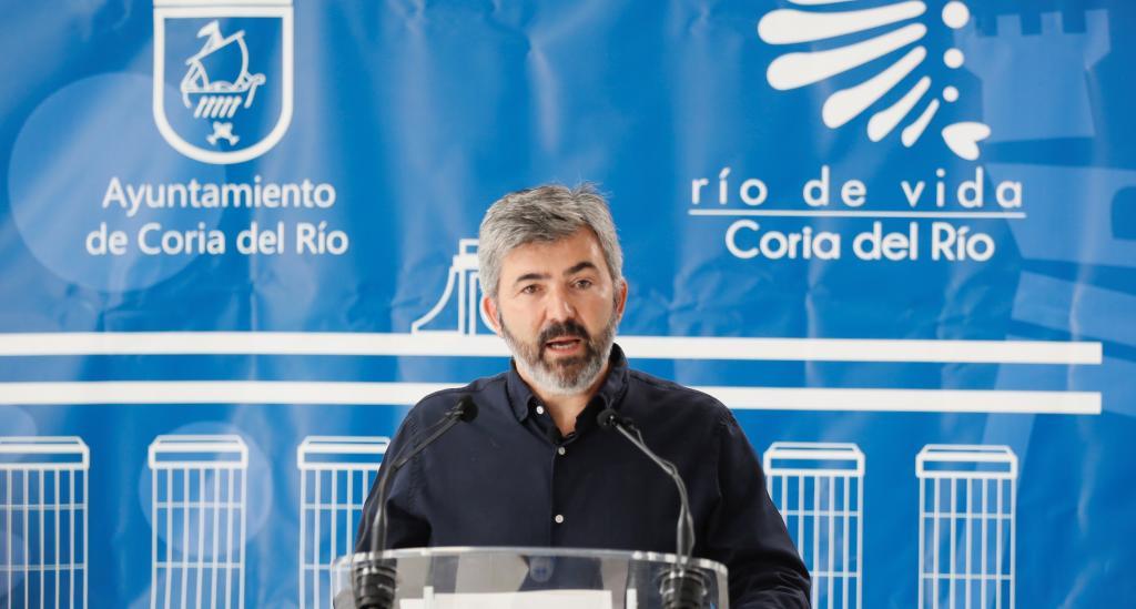 El alcalde de Coria, Modesto Gonzlez.