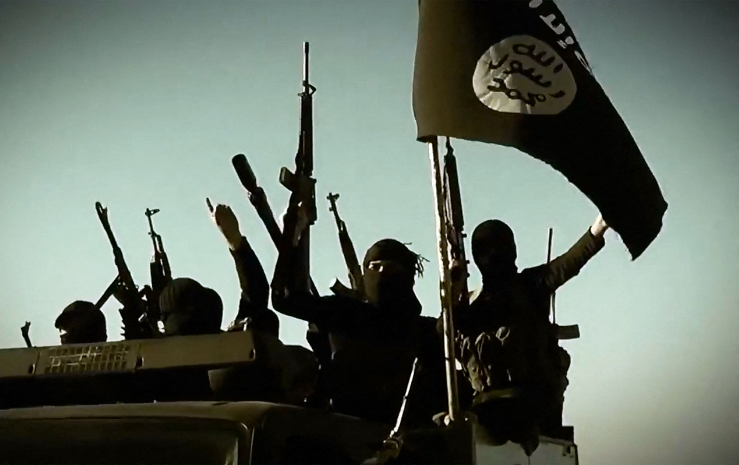 Miembros del Estado Islámico, en un vídeo de propaganda.