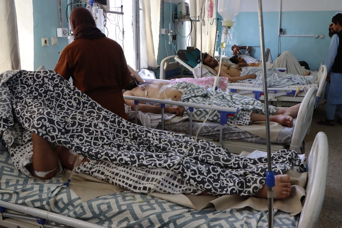 Víctimas del atentado en un hospital de Kabul