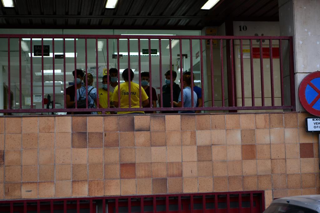 Menores marroques, en el juzgado de Ceuta tras solicitar el habeas corpus.