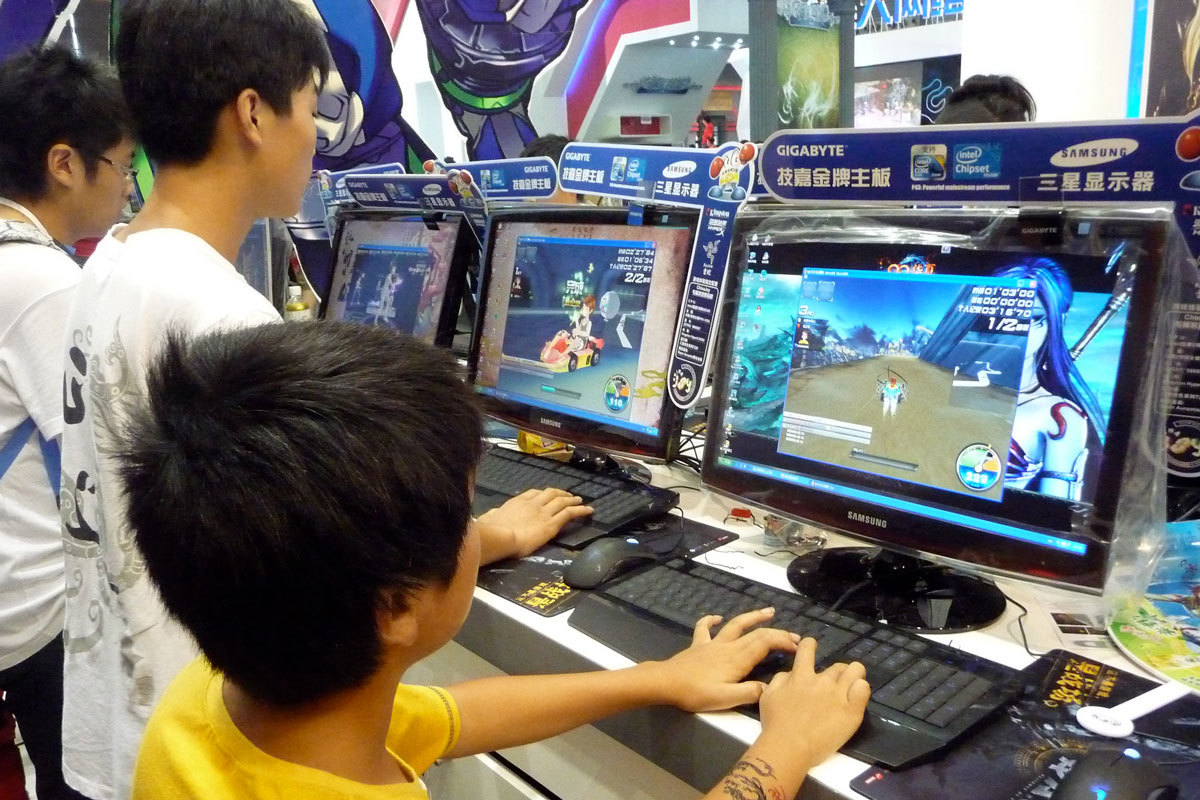 China prohíbe a los menores jugar a videojuegos más de tres horas a la semana