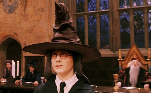 Un momento clave de 'Harry Potter y la piedra filosofal', que celebra su 20 aniversario en el cine.
