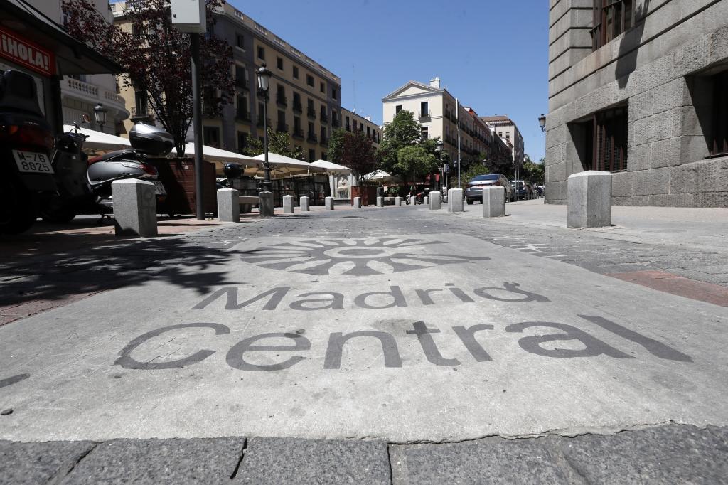 Una de las entradas de Madrid Central, que la Justicia ordena anular, en una imagen reciente.