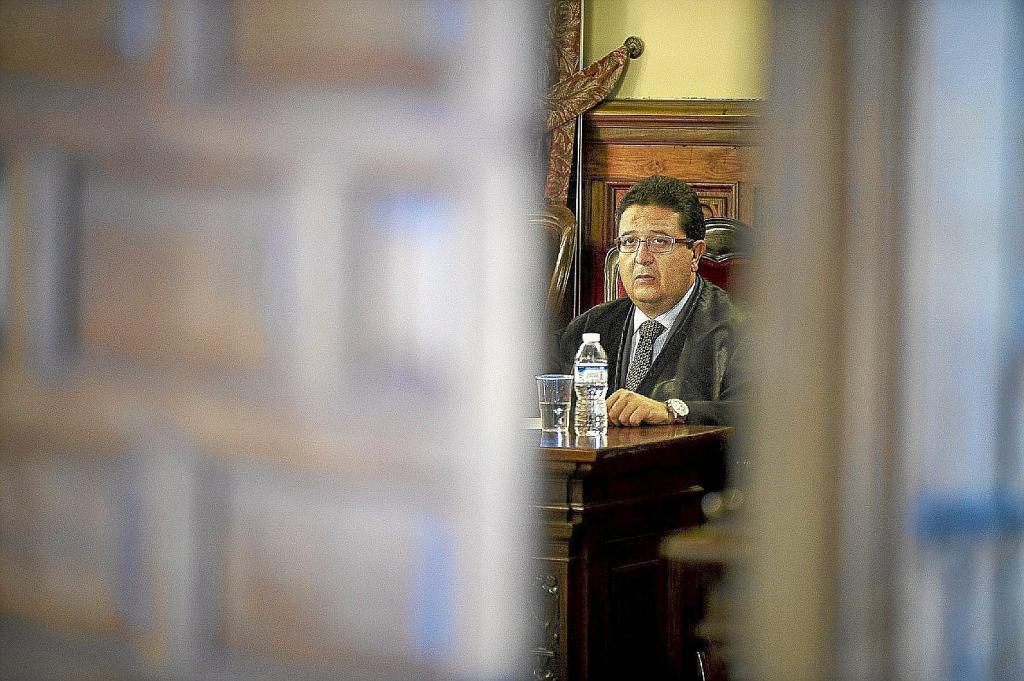 El juez Francisco Serrano, durante el juicio en la sede del TSJA en Granada.