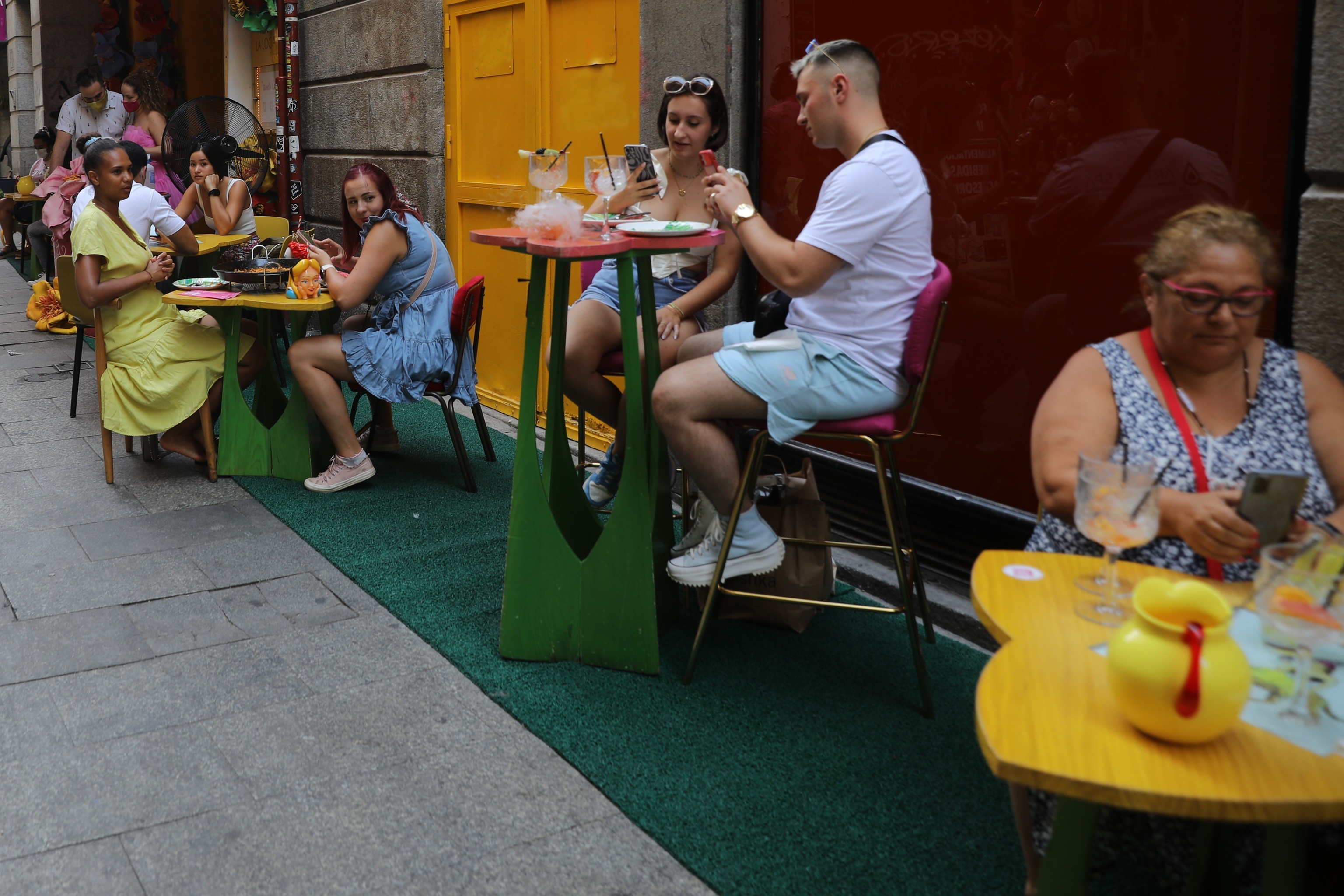Una terraza de un bar en el centro de Madrid.