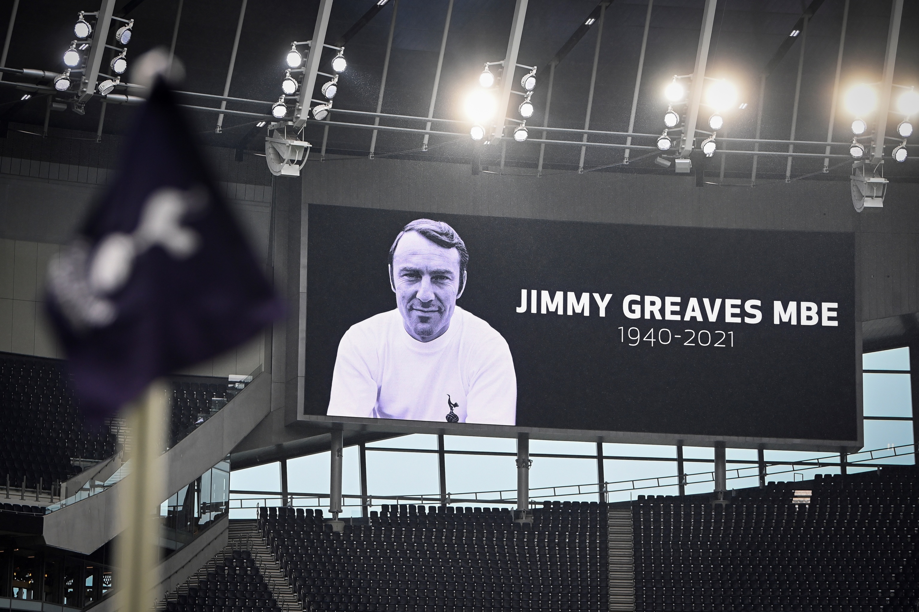 El homenaje a Greaves previo a Tottenham-Chelsea.