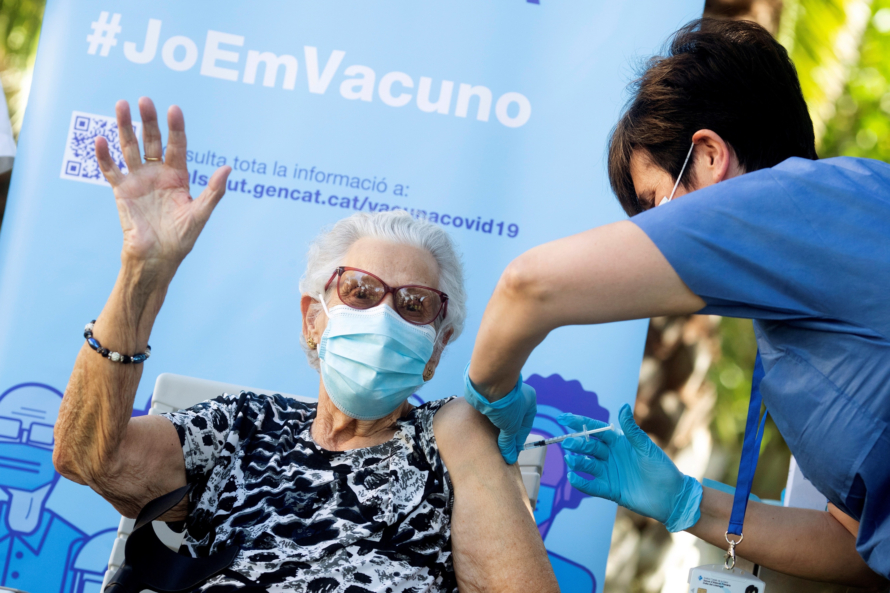 Josefa Prez, primera persona vacunada en Catalua, recibe la tercera dosis, el pasado viernes.