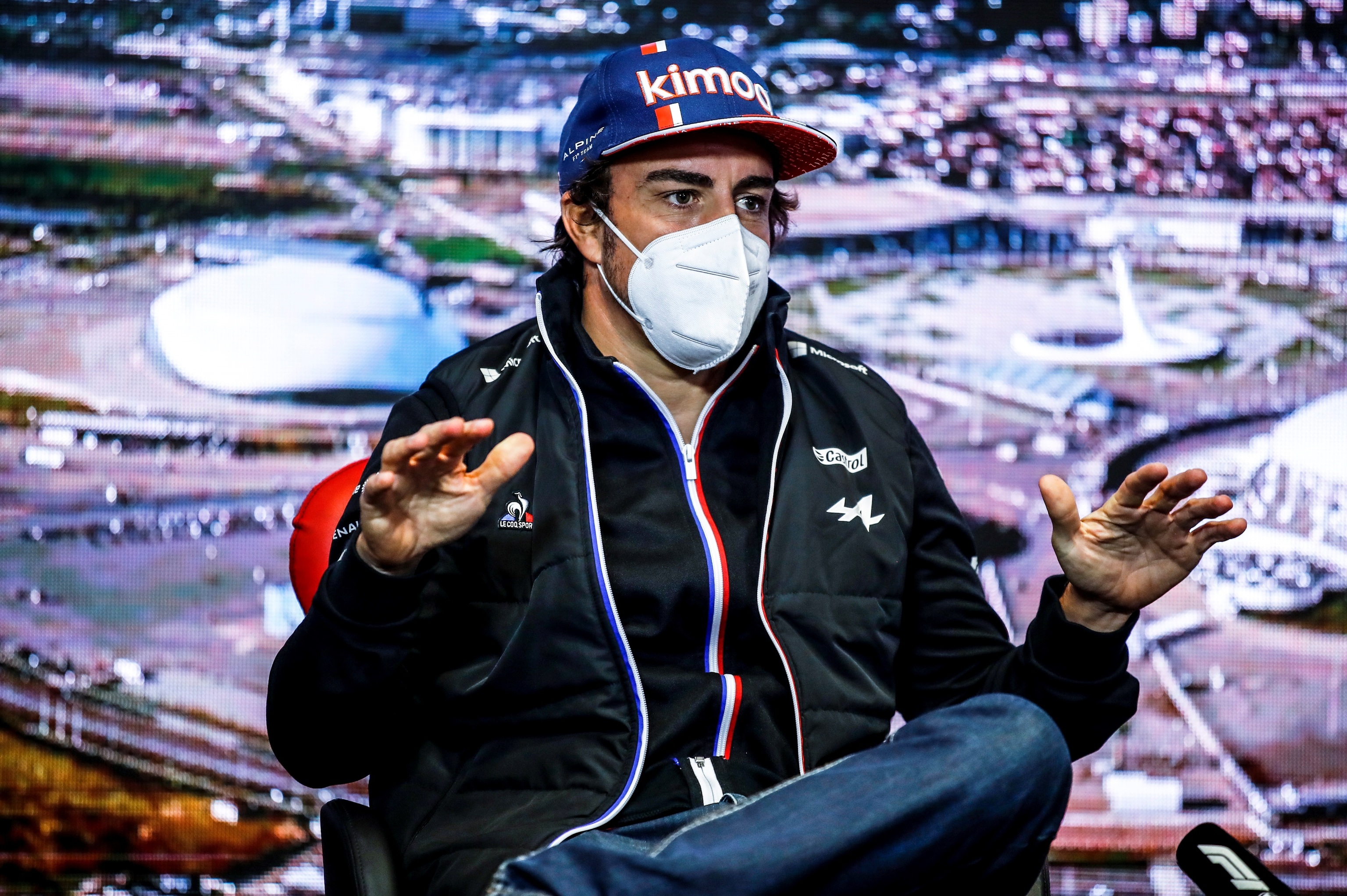 Fernando Alonso, en la rueda de prensa en Sochi.