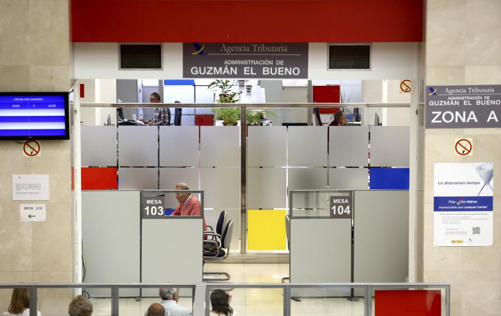 Oficina de la Agencia Tributaria en Guzmn el Bueno, Madrid