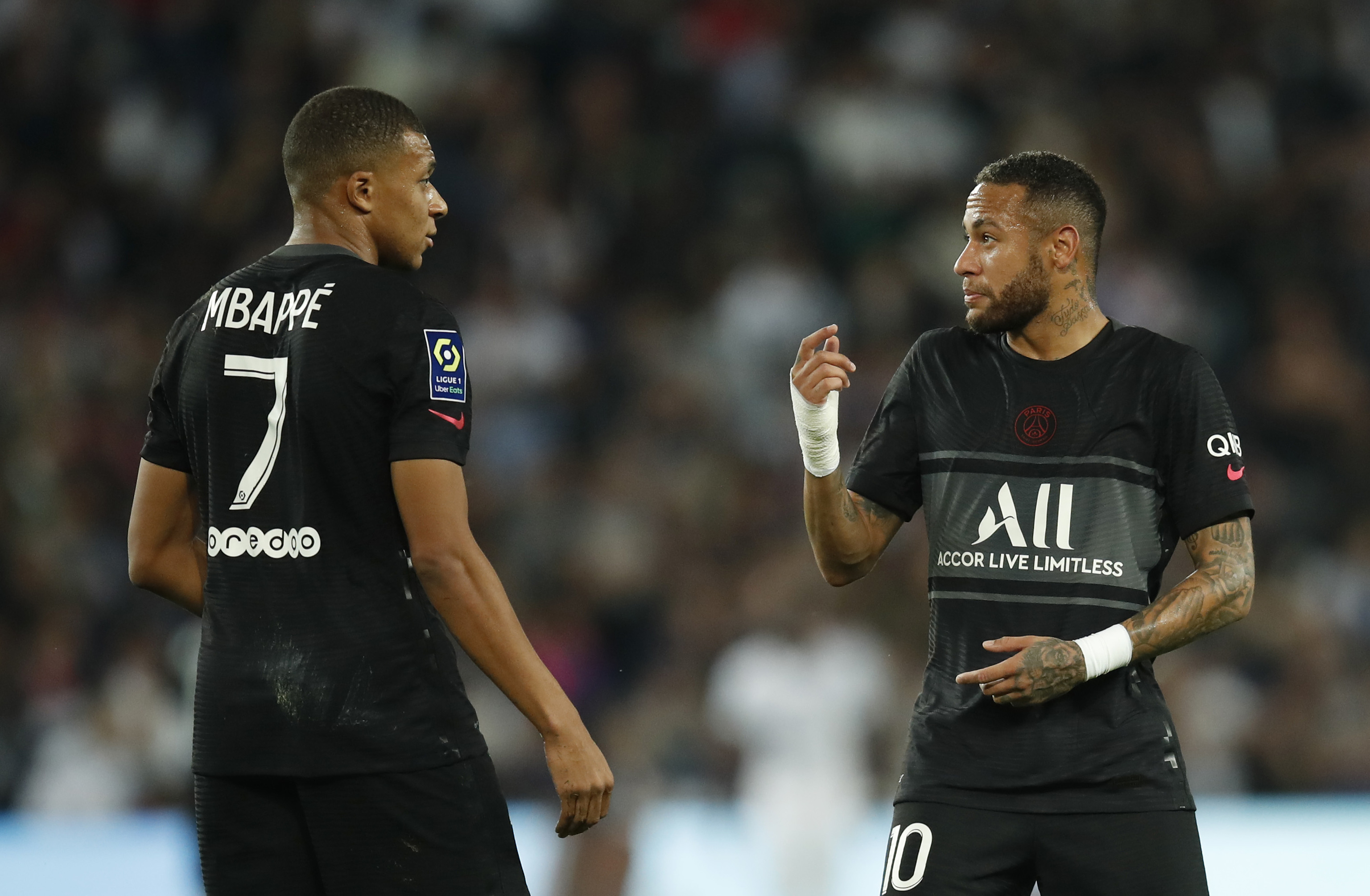 Neymar y Mbapp, durante el partido ante el  Montpellier.