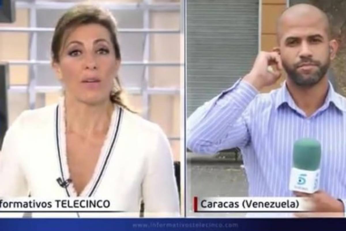 Una conexin del corresponsal con Telecinco.