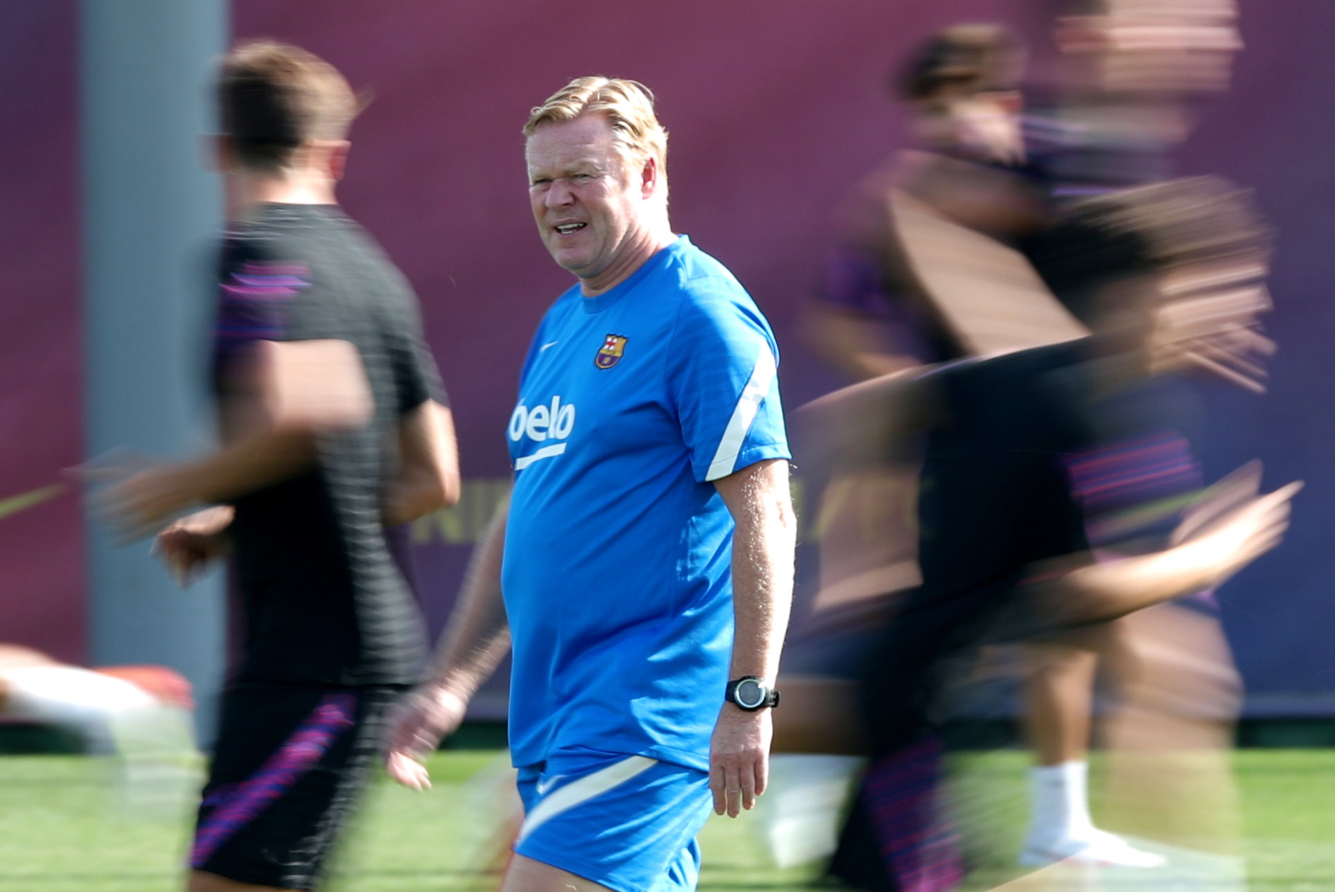 Koeman, durante un entrenamiento del Barcelona.