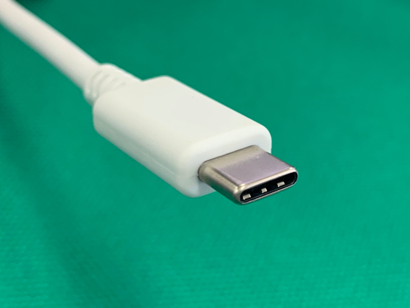 Un cable de tipo USB-C