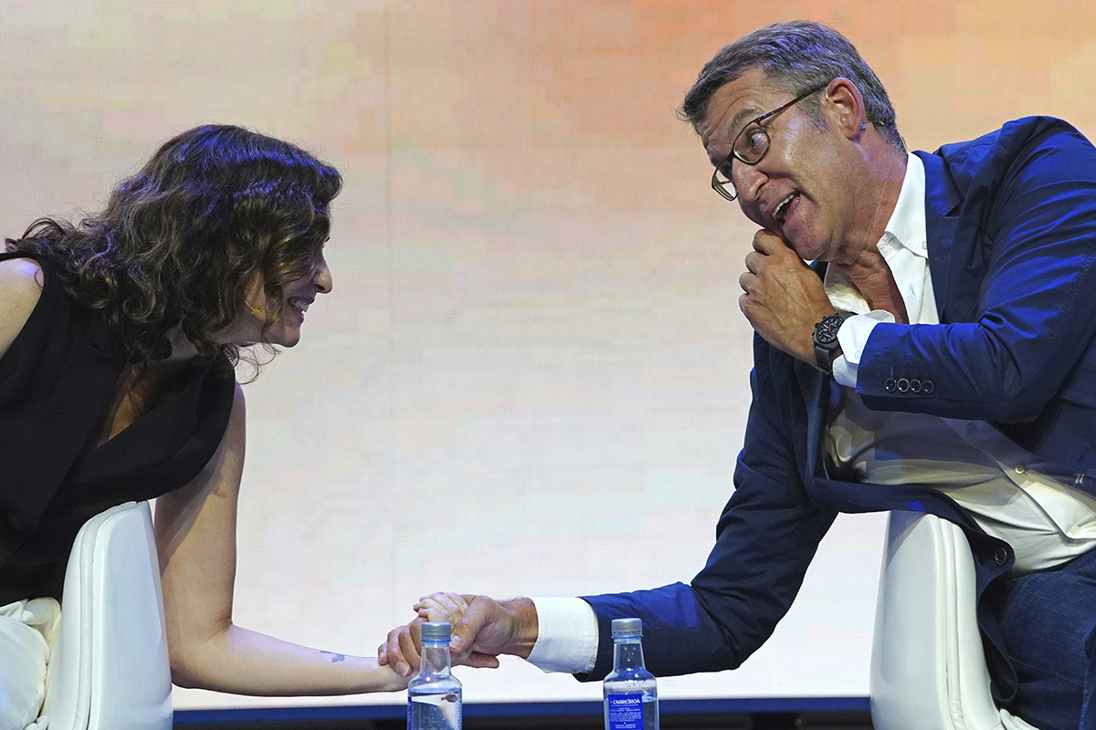 Isabel Daz Ayuso y Alberto Nez Feijo, en la convencin del PP.
