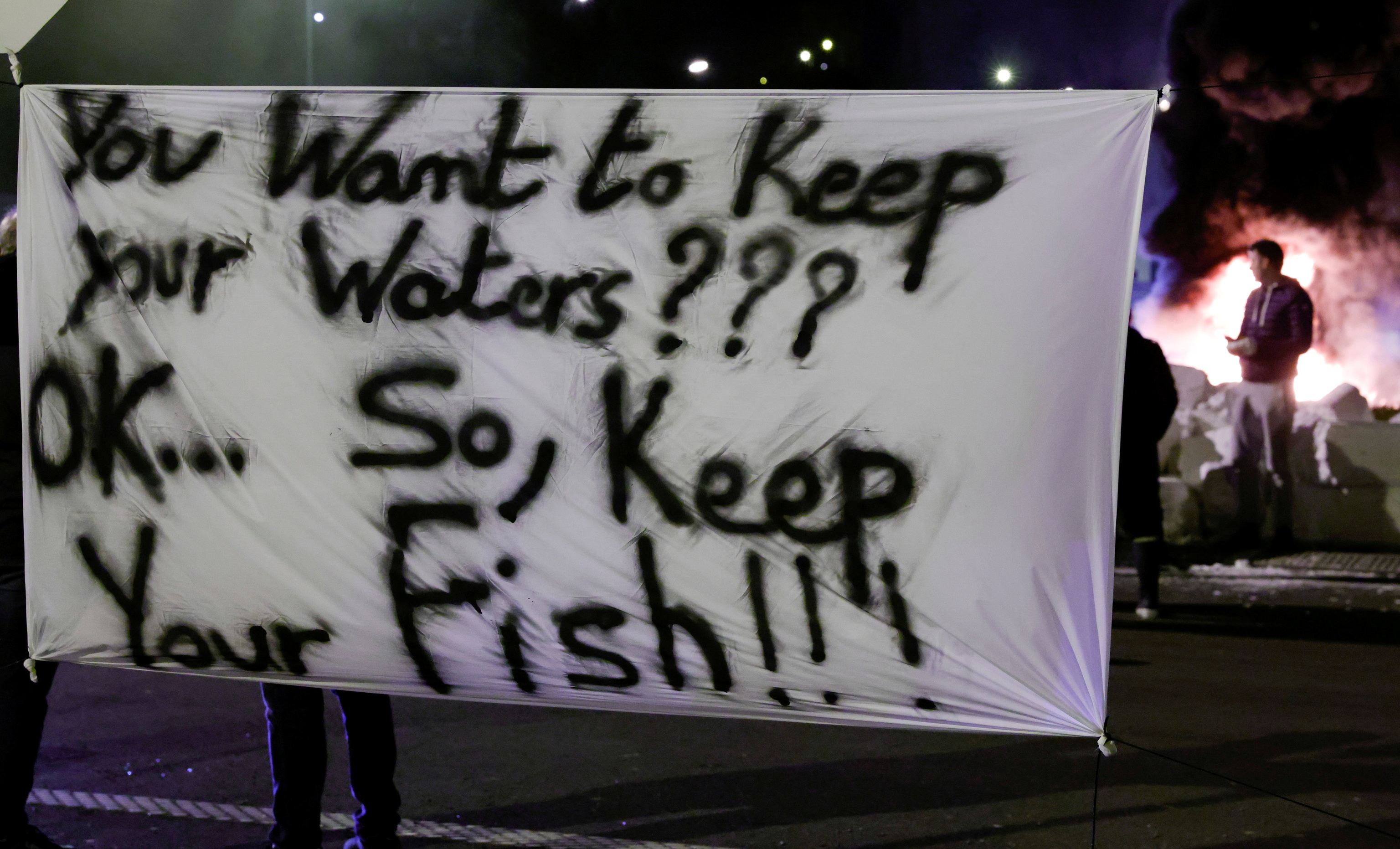 Protestas de pescadores franceses ante las limitaciones para pescar en aguas británicas