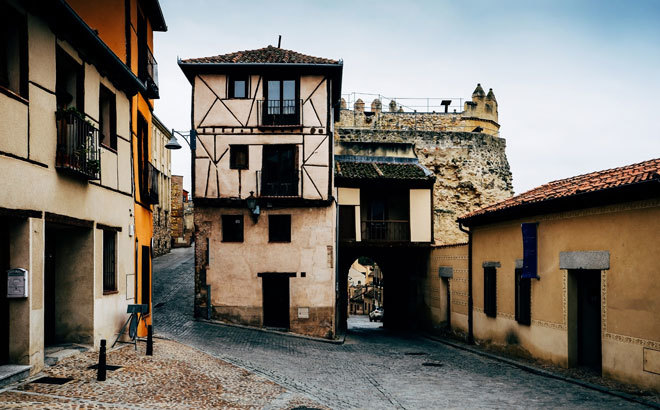 Edificios típicos del barrio judío de Segovia.