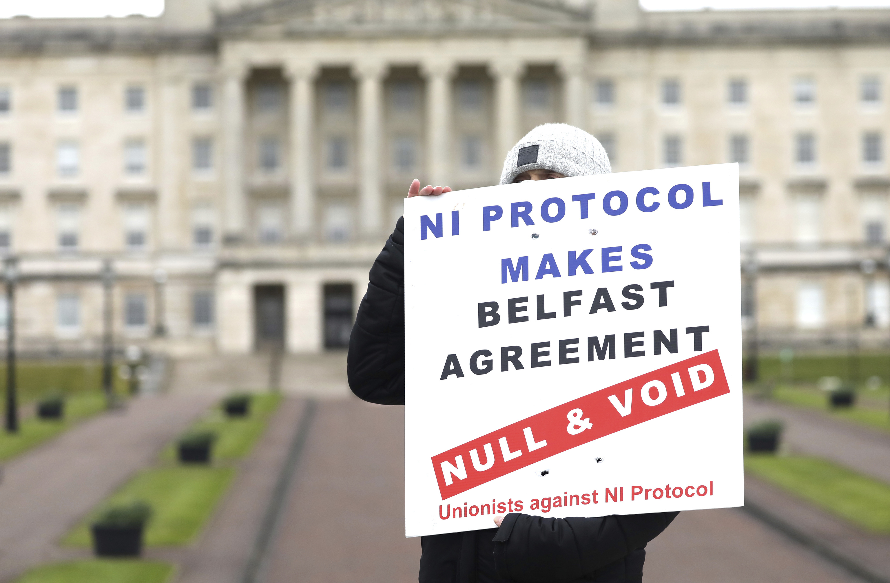 Un unionista durante una protesta por el acuerdo del Brexit con respecto a Irlanda del Norte.
