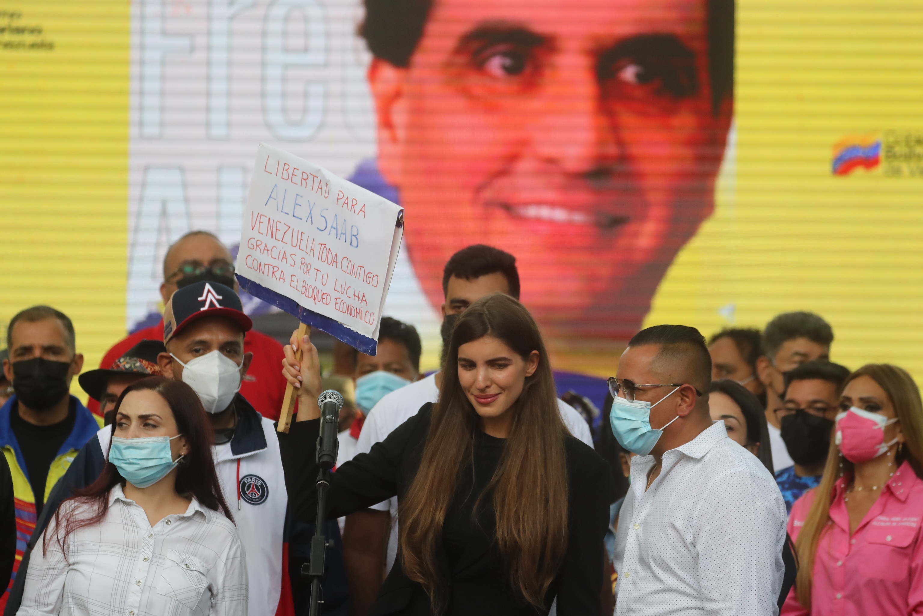 Camila Fabri, Saab's wife, at a demonstration in support of her.