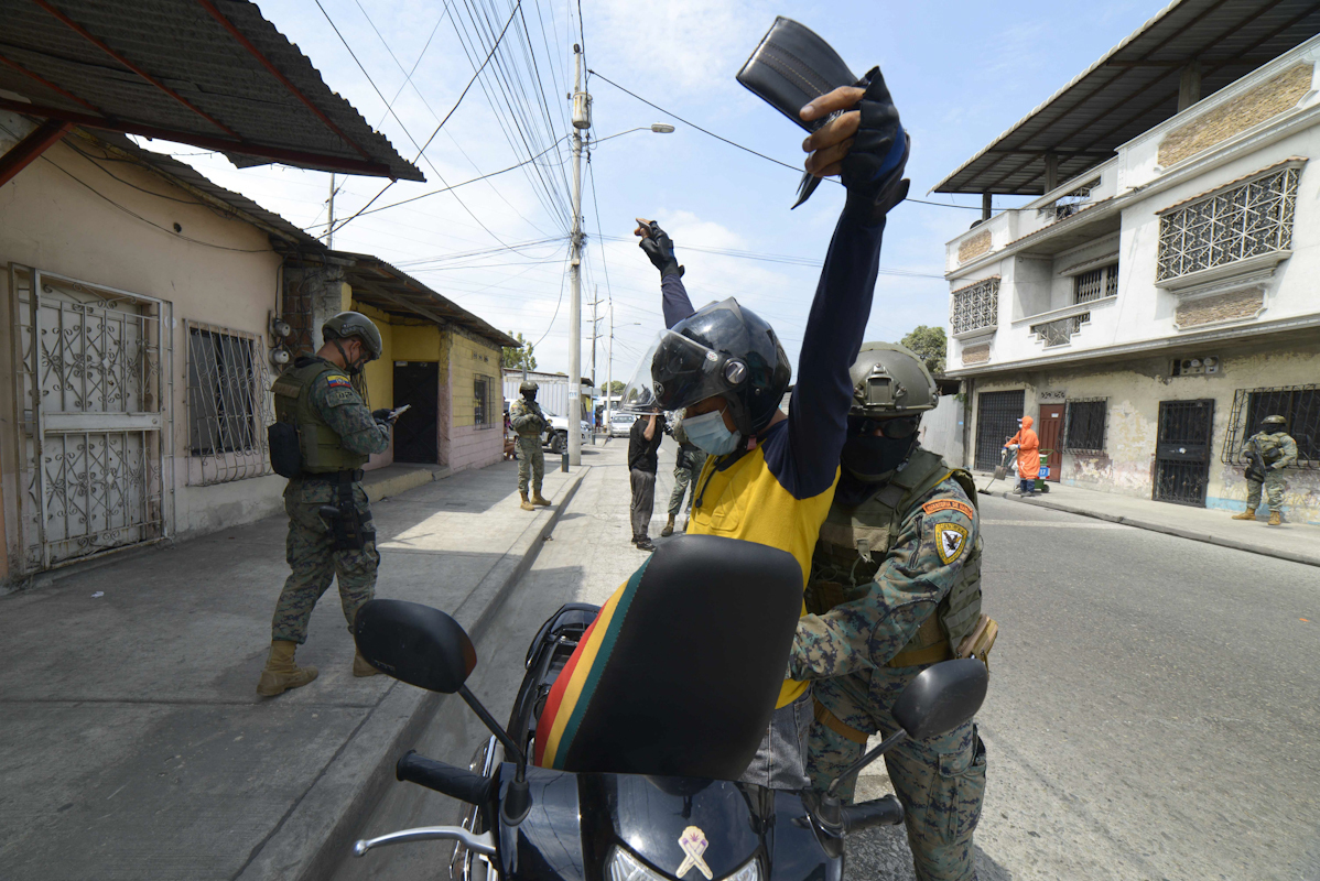 Militares, en una operacin en Guayaquil.