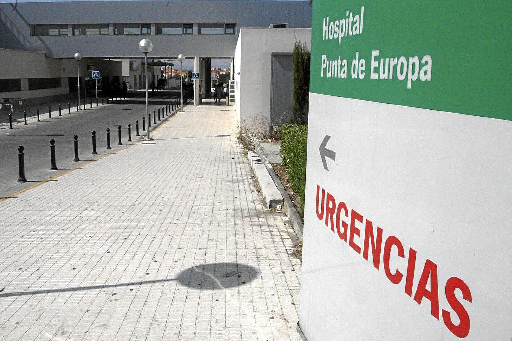 La entrada a urgencias del Hospital Punta de Europa de Algeciras.