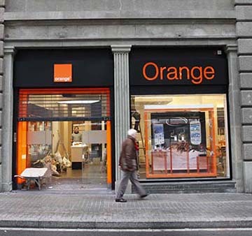 Tienda de Orange en la Diagonal de Barcelona.