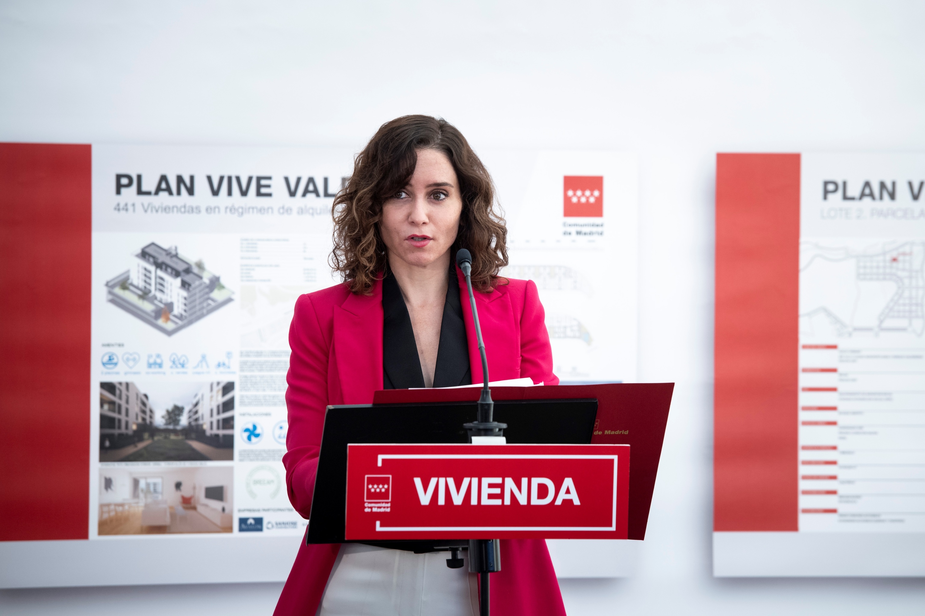 La presidenta de la Comunidad de Madrid, Isabel Daz Ayuso, en Valdebebas, este jueves.