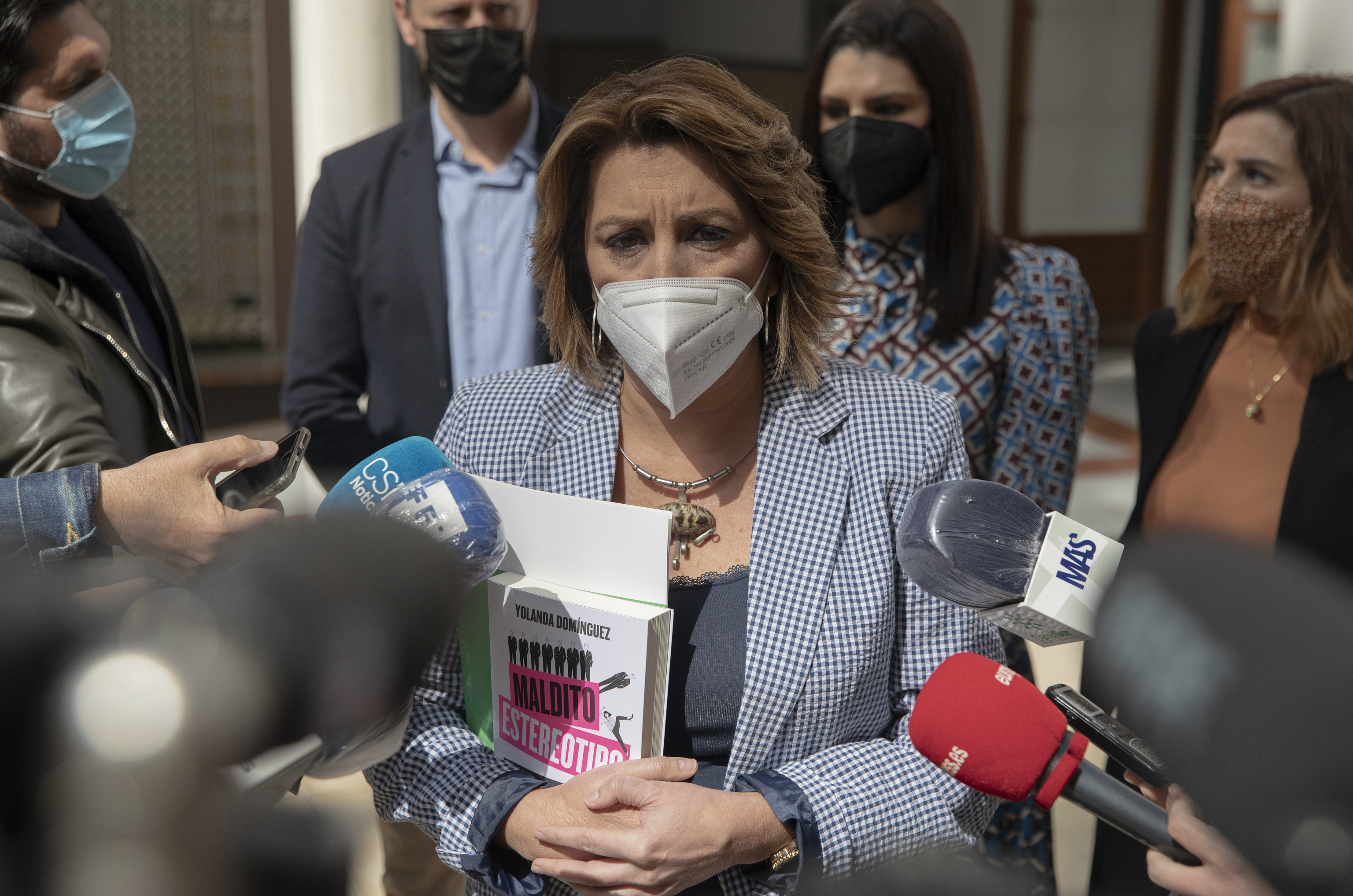 El ex presidenta andaluza, Susana Daz, en una de sus ltimas visitas al Parlamento andaluz.