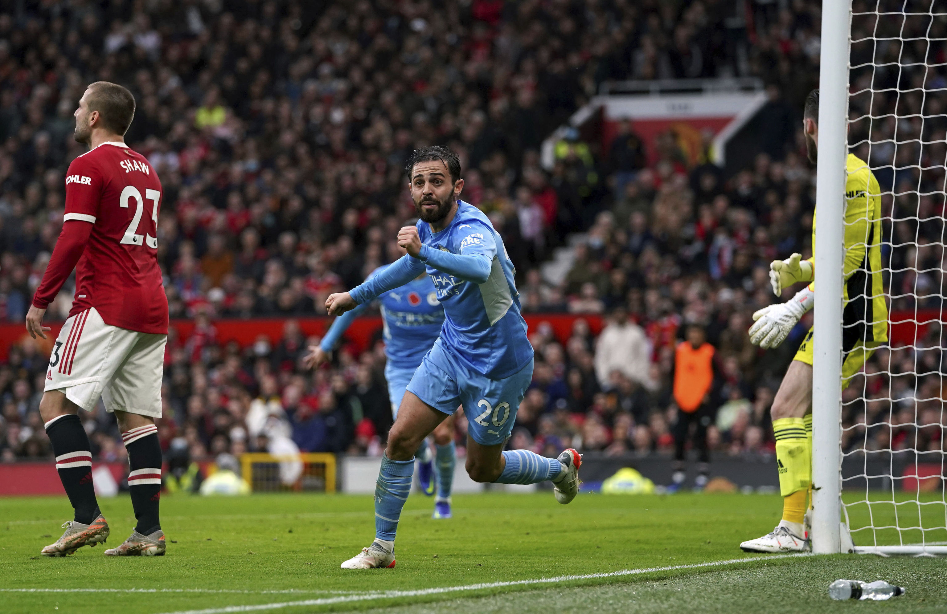 Bernardo Silva celebra el segundo gol del City en Old Trafford.
