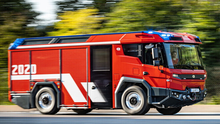 Rosenbauer RT 4x4 Avanzado, primer camion de bomberos elctrico