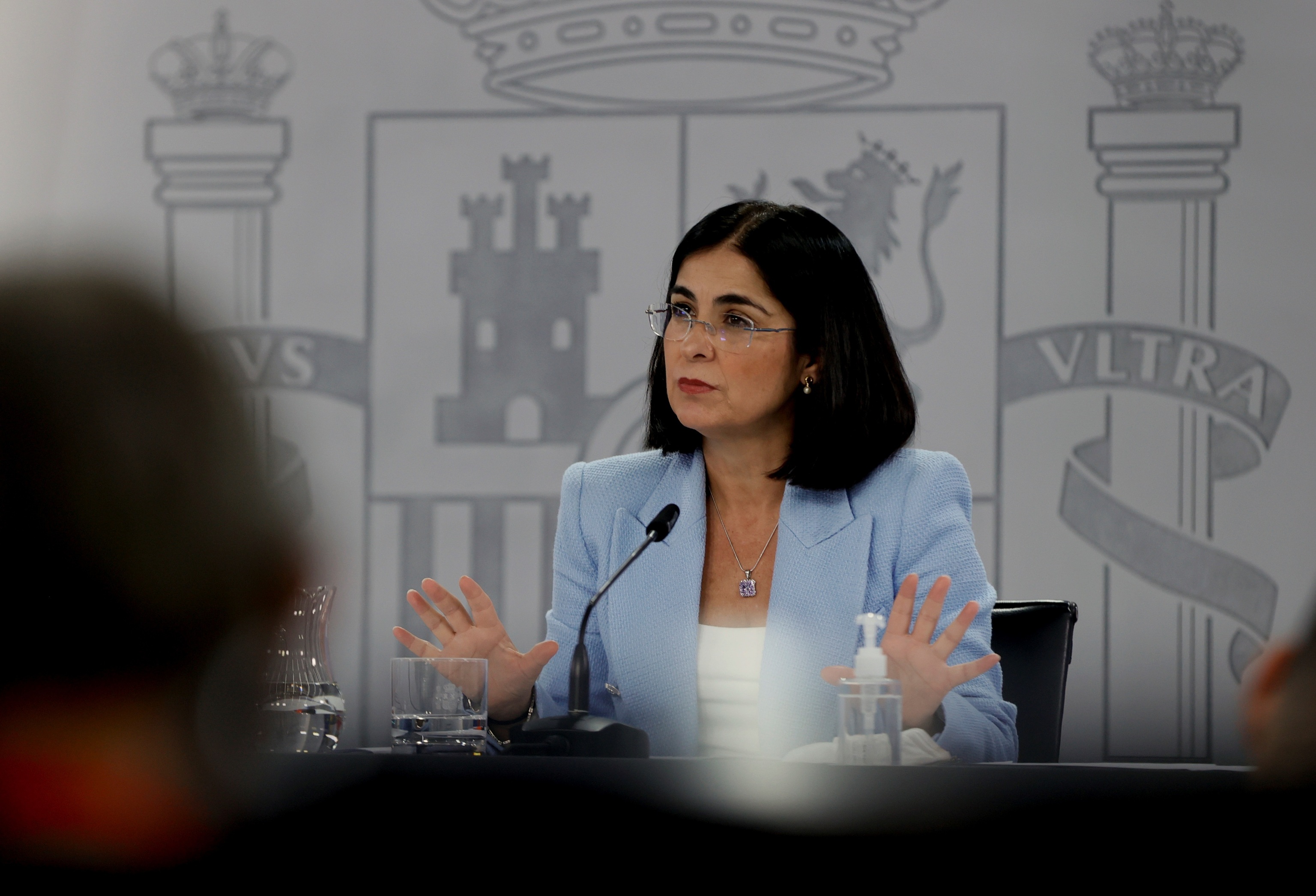 La ministra de Sanidad, Carolina Darias, en la rueda de prensa posterior al Consejo de Ministros, este lunes.