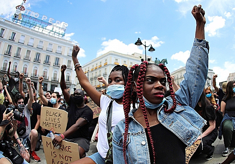 Manifestantes en Madrid defendiendo el 'Black Lives Matter'.