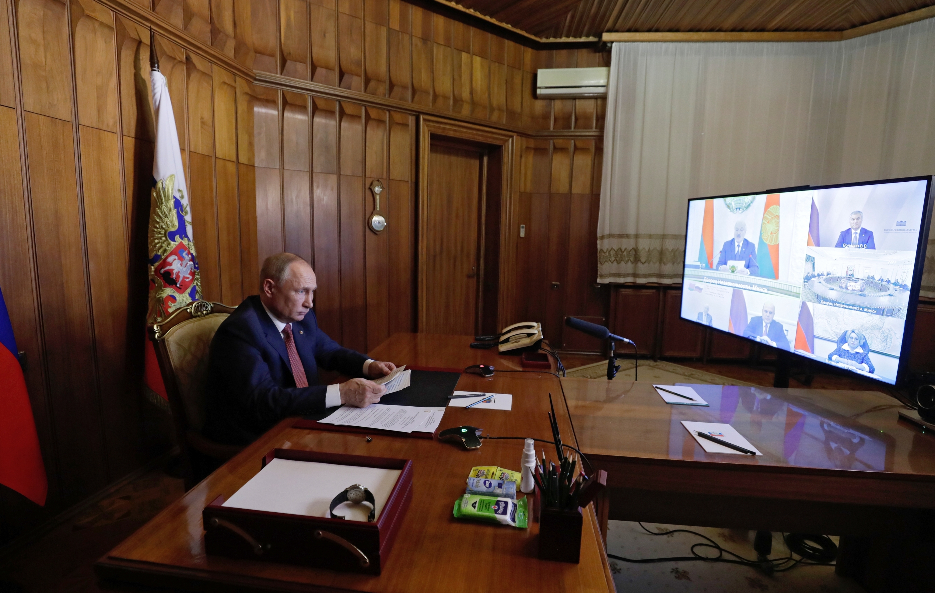 Vladimir Putin se rene con el Consejo Supremo de Rusia y Bielorrusia.