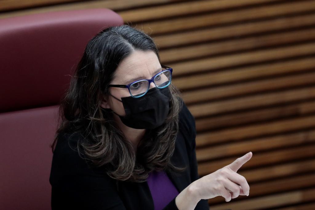 Mónica Oltra, en las Cortes Valencianas.