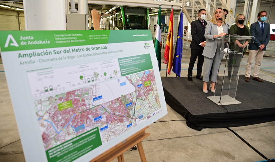 La consejera de Fomento, Marifrn Carazo, este viernes en Granada en la presentacin del proyecto de ampliacin del metro que va a financiar la UE.