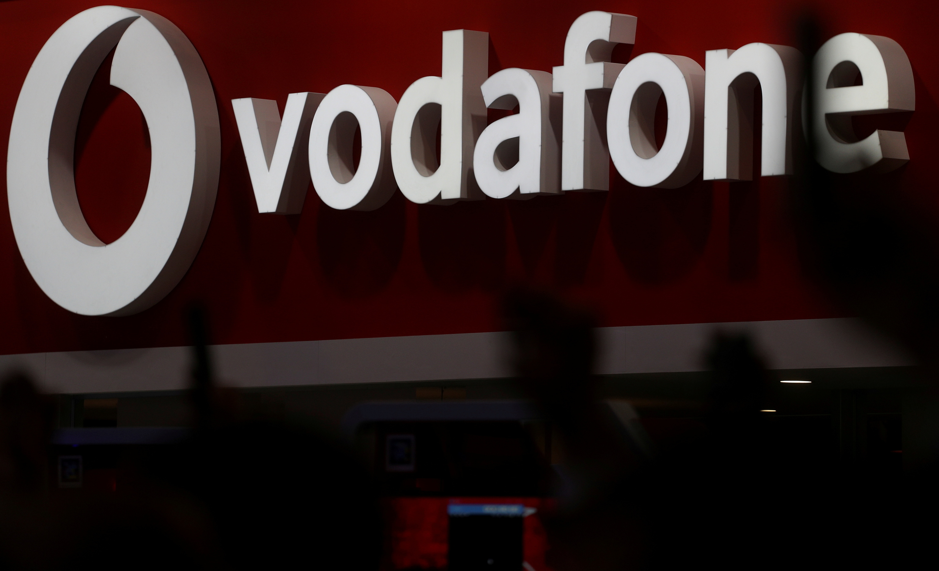 El low cost, la agresividad comercial y la competencia lastran la recuperación de ingresos en Vodafone