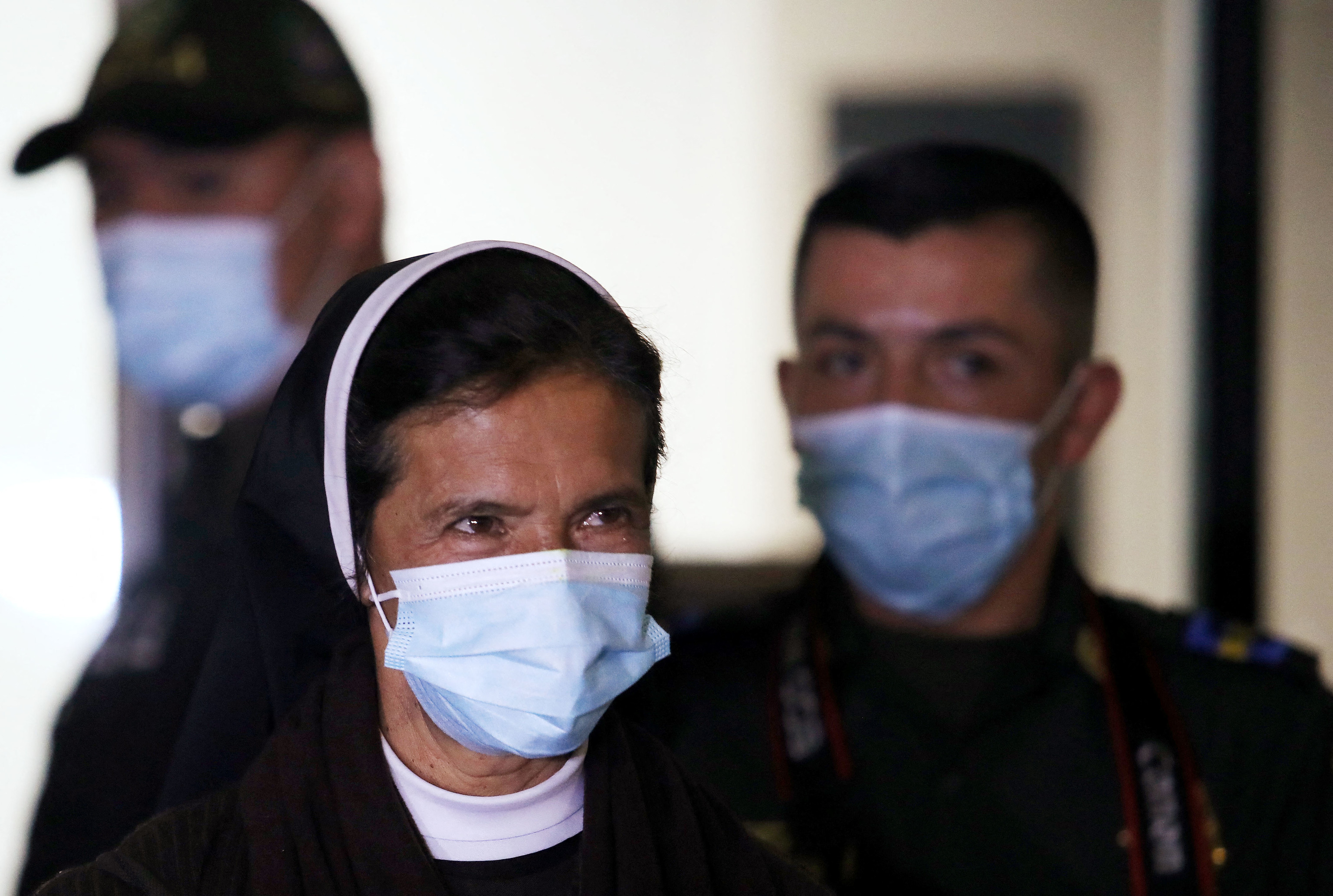 Regresa a Colombia la monja que estuvo secuestrada en Mali durante cuatro  años | Internacional