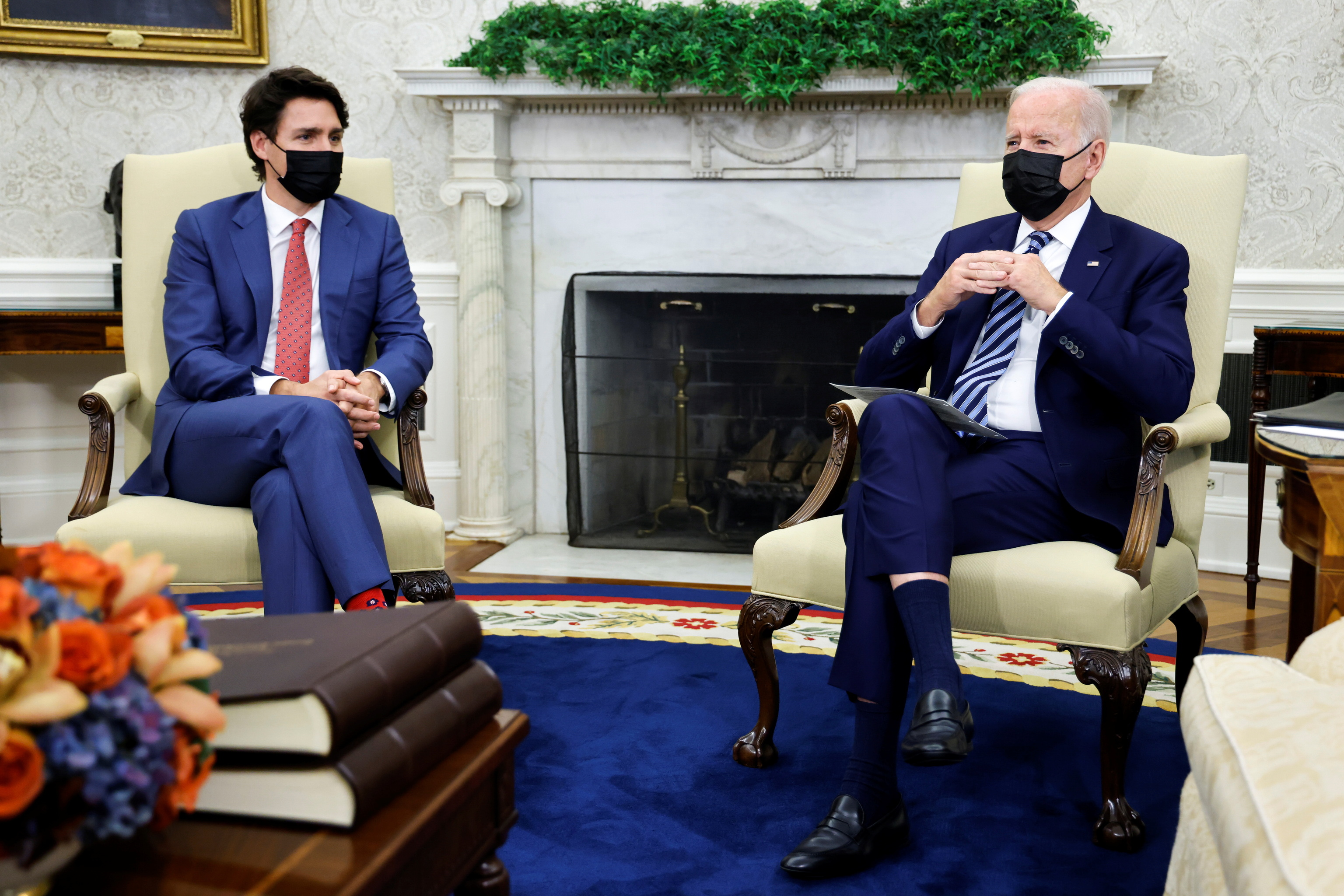 Joe Biden da la bienvenida a Justin Trudeau en la Casa Blanca.