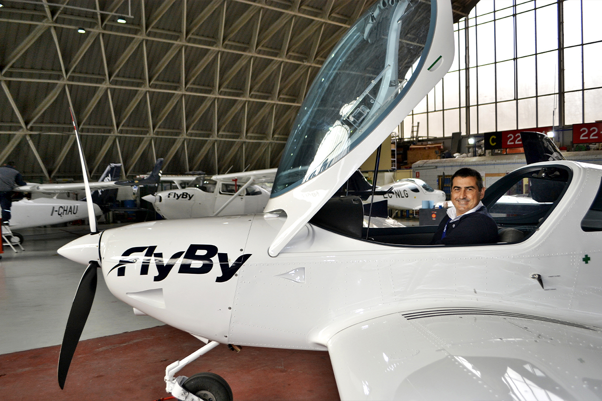 Flyby forma pilotos de 72 pases desde Burgos