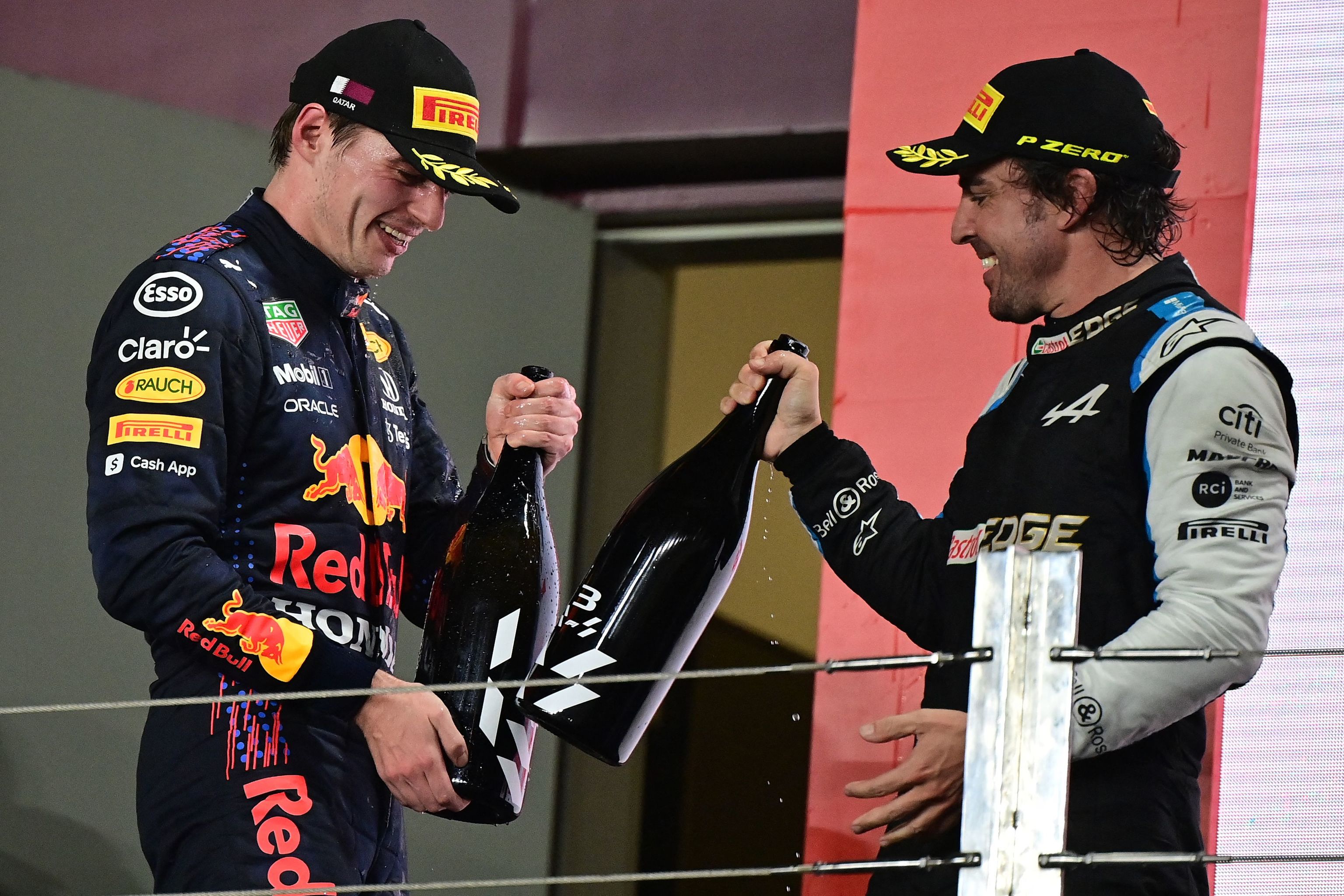 Alonso y Verstappen en el podio.